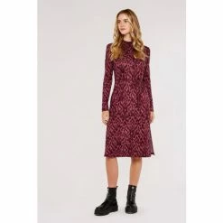 Apricot Burgundy Red Cosy Tapestry Side Split Dress -Apricot Shop unnamed file 1181