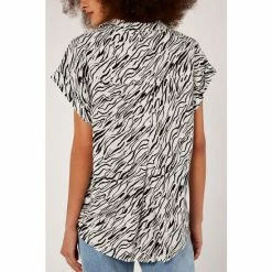 Apricot White & Black Zebra Print Sleeveless Shirt -Apricot Shop unnamed file 2131