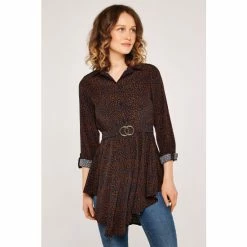 Apricot Blue Printed Circle Hanky Hem Dress Shirt