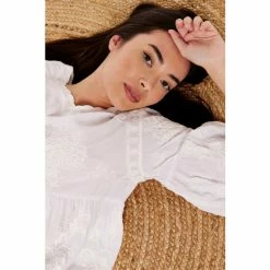 Apricot White Embroidered Cotton Blend Top -Apricot Shop unnamed file 2261