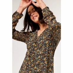 Apricot Green Folk Ditsy Print V-Neck Ruffle Dress -Apricot Shop unnamed file 861